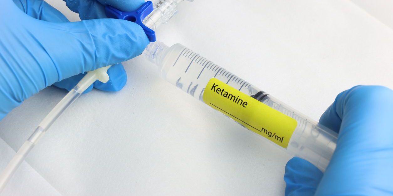 ketamine infusion being started